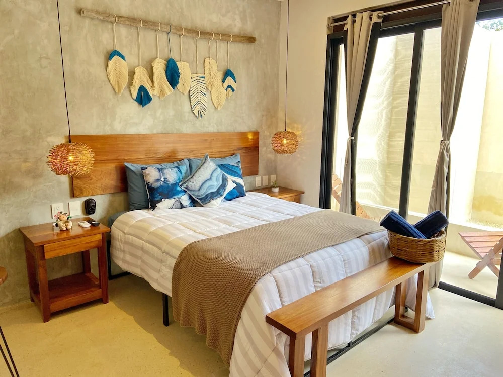 Charming and Bright Studio