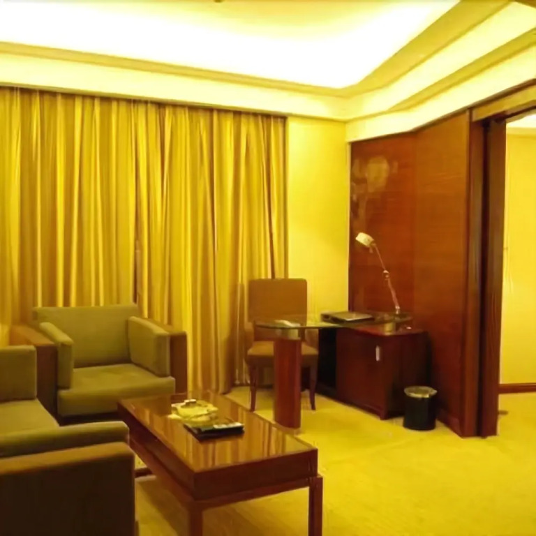 Foshan Xinruncheng Hotel