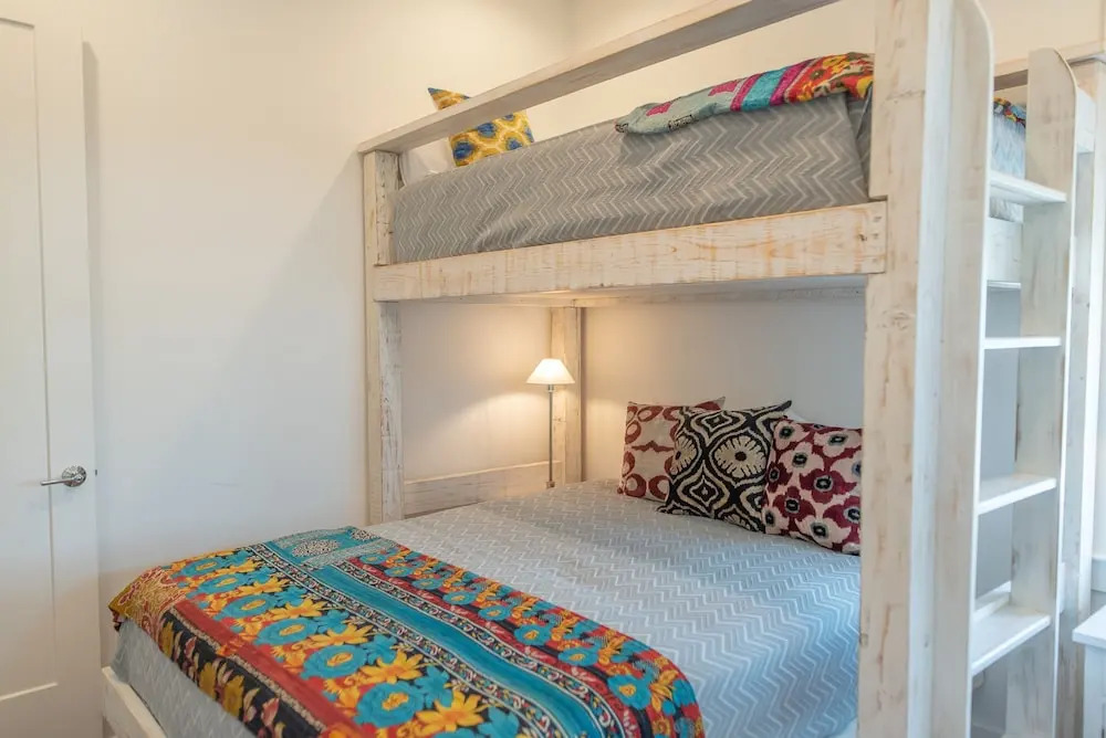 Sunflower 8 2 Bedroom Cabin