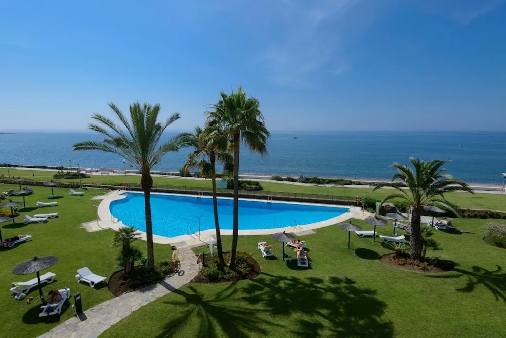 Sea views Beach House