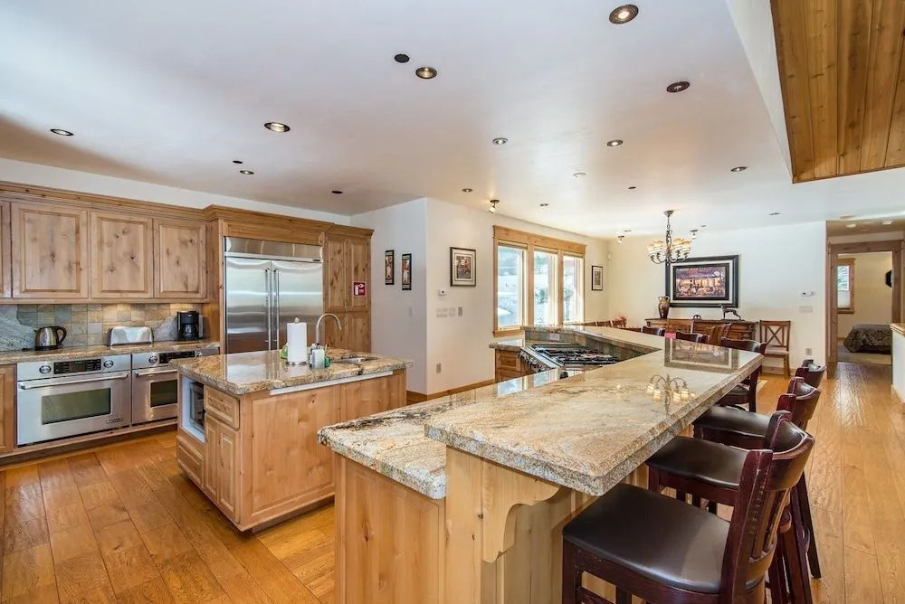 Bright Beauty in South Lake Tahoe by RedAwning