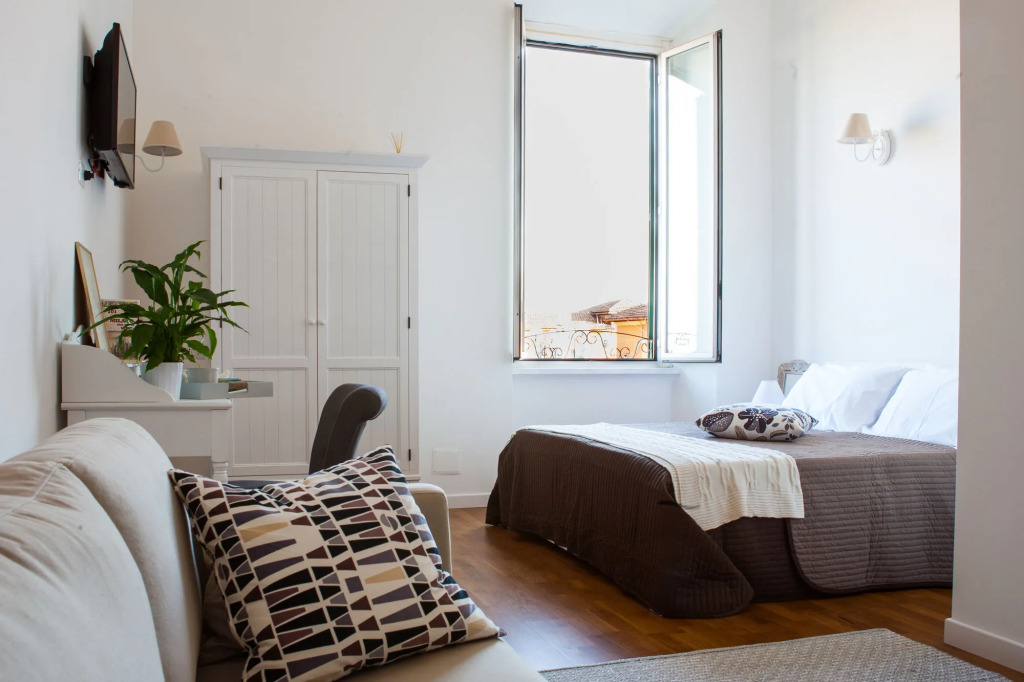 Urban Pine B&B