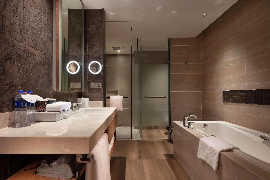 DoubleTree by Hilton Huidong Resort