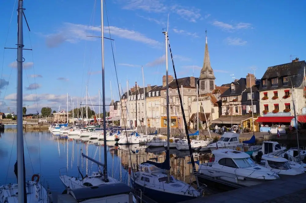 Appartements Maisons Bleues
