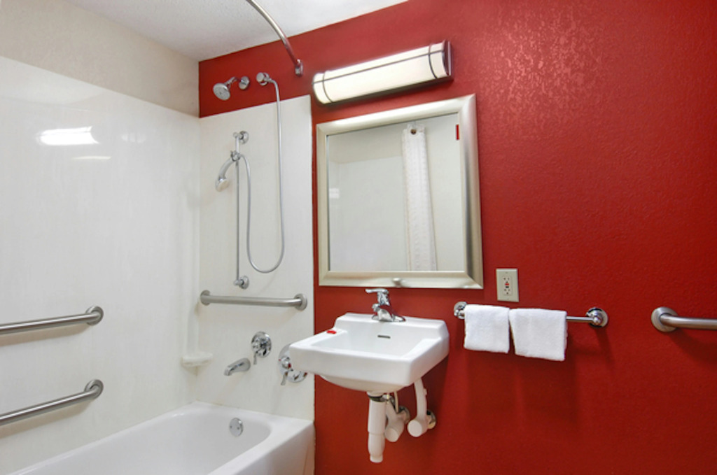 Red Roof Inn PLUS+ Statesville