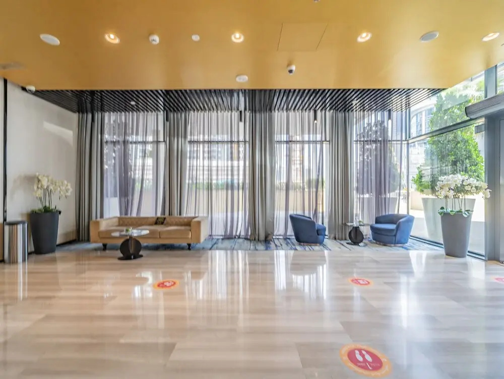Monty - Elegant Penthouse With Skyline Views Terrace