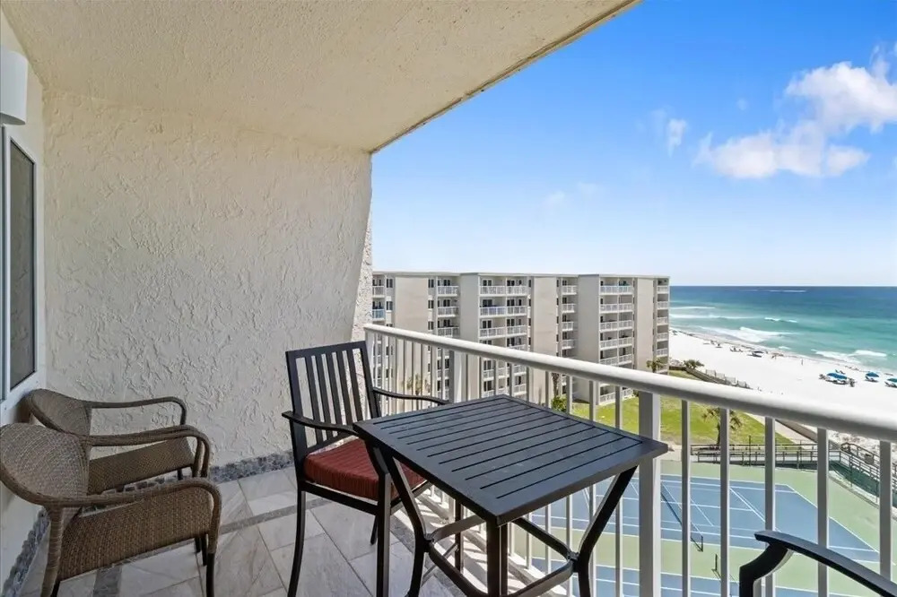 Holiday Surf And Racquet Club 705 2 Bedroom Condo by Redawning