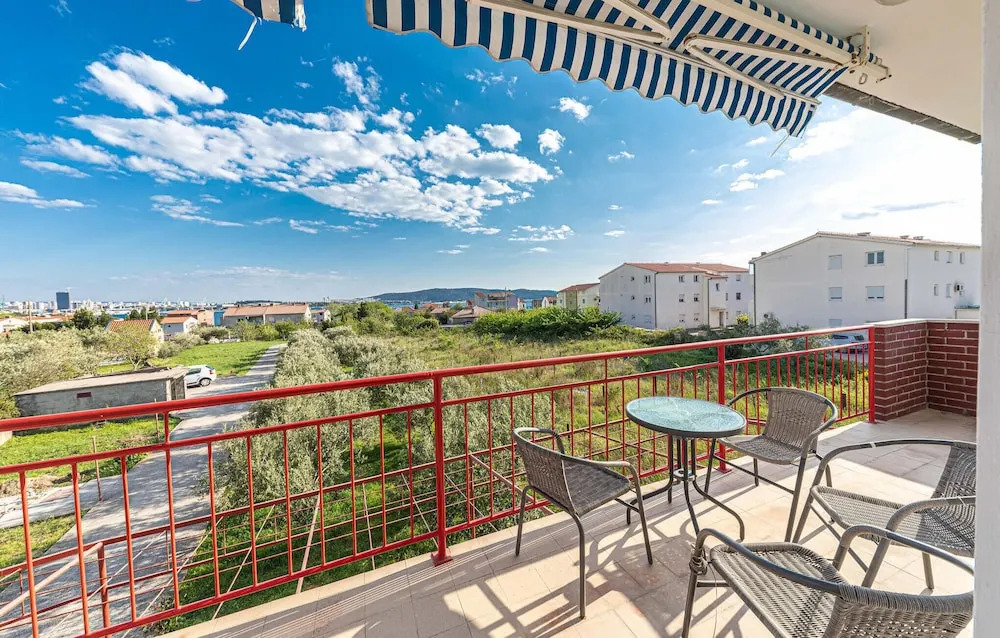 Beautiful Apartment in Kastel Sucurac With 3 Bedrooms and Wifi