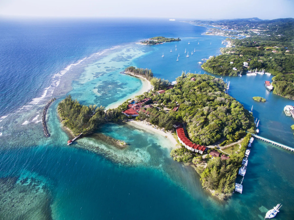 Fantasy Island Beach Resort and Marina - All Inclusive