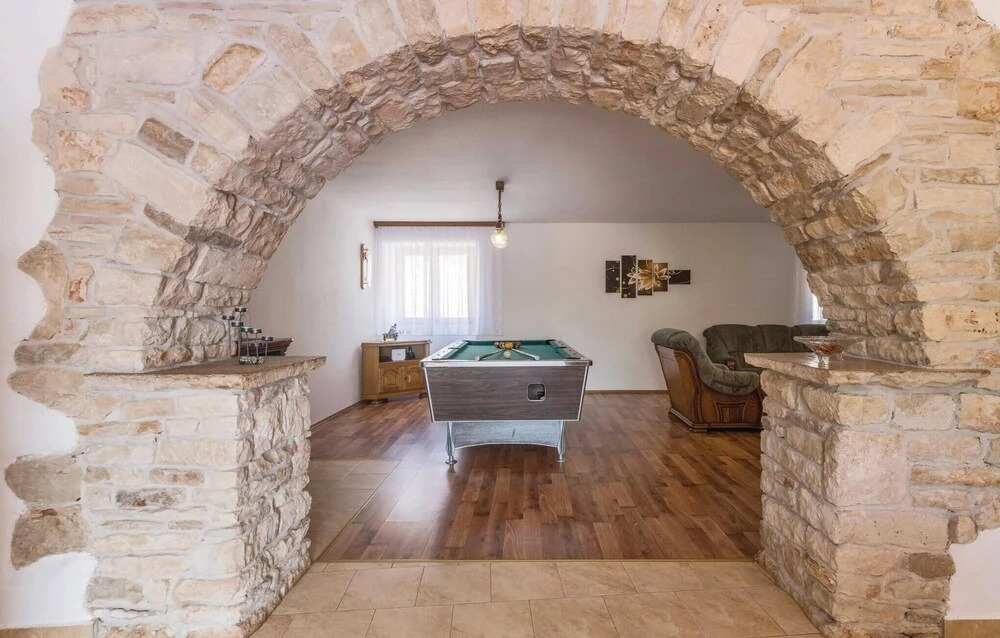 Beautiful Home in Vodnjan With Wifi and 3 Bedrooms