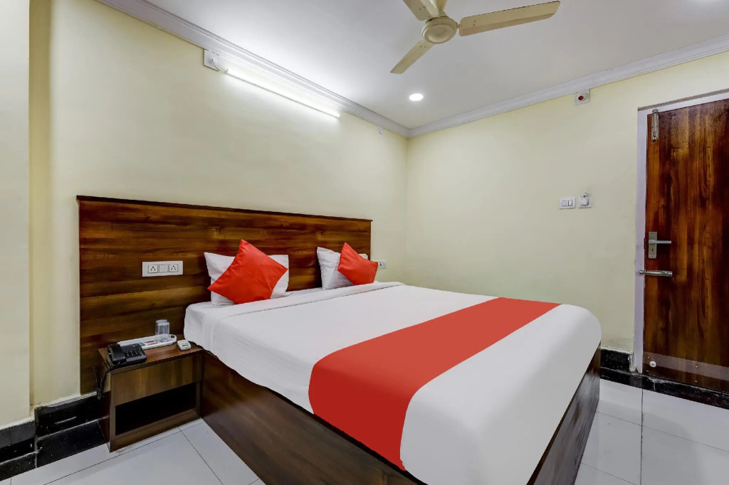 Collection O Srinivasa Residency