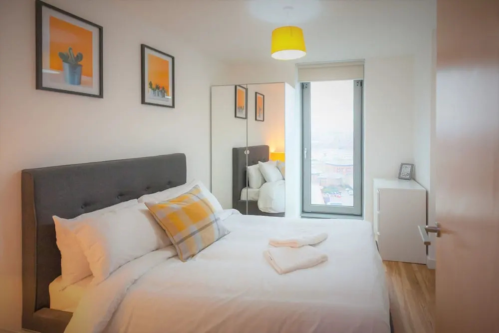 Beautiful Apartments in Media City