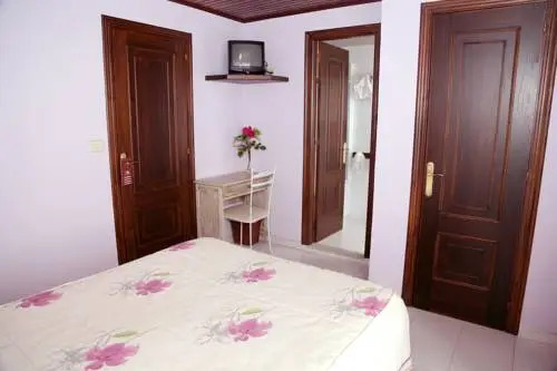 Grupo Las Catedrales - Hotel Amadora