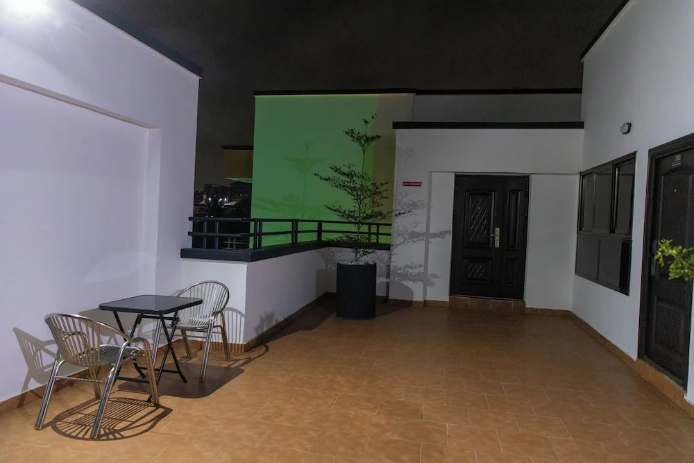 1 Bed Furnished Apartment - Wifi, Aircon, Security