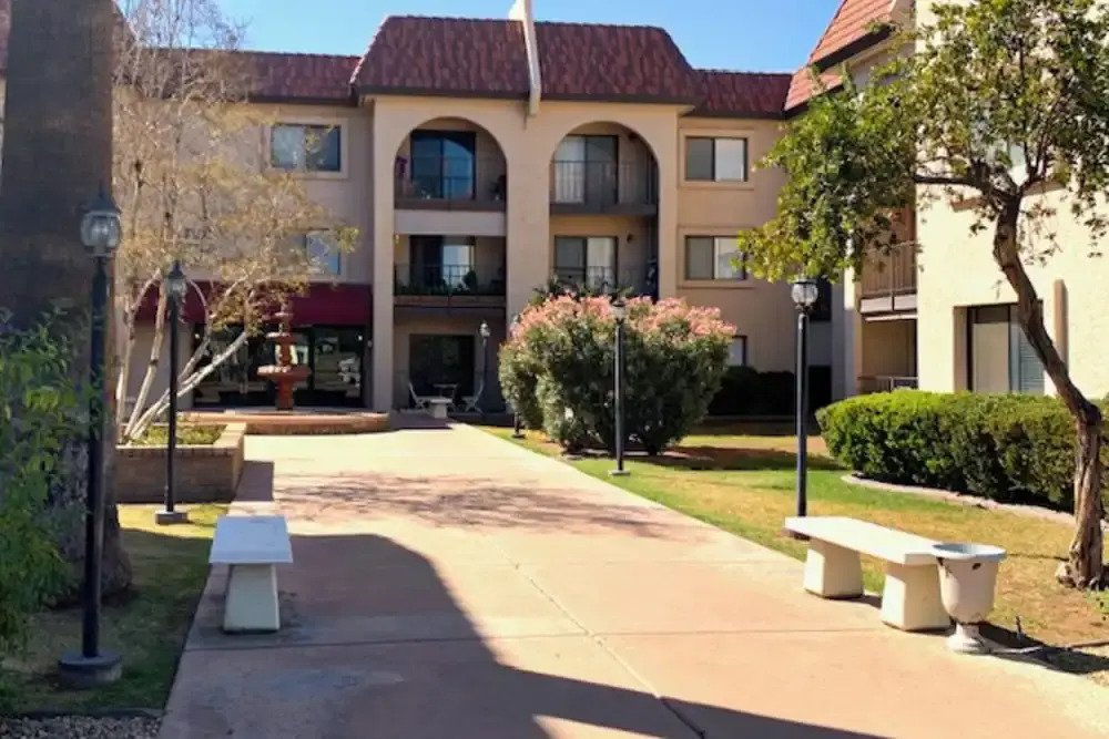 Mtn-view Balcony: Condo 6 Mi to Dtwn Phoenix