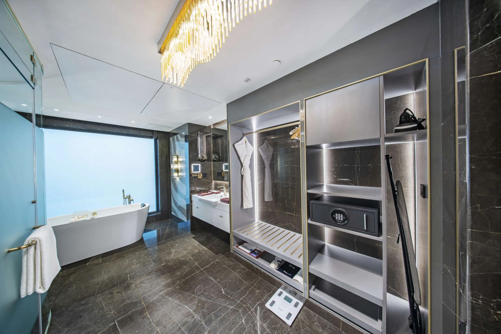 Radisson Blu Hotel Chennai City Centre