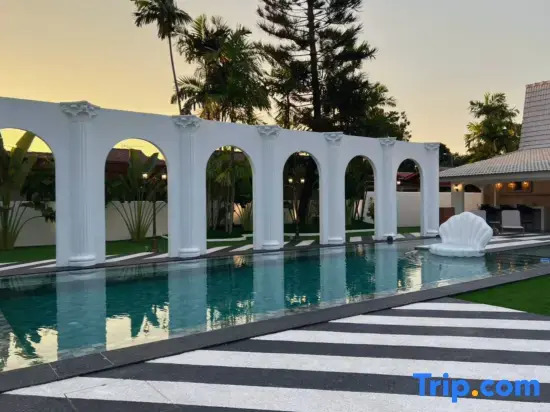 The Luxurious 2080 Casa Villa