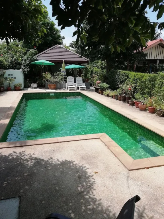 Baan Peacock
