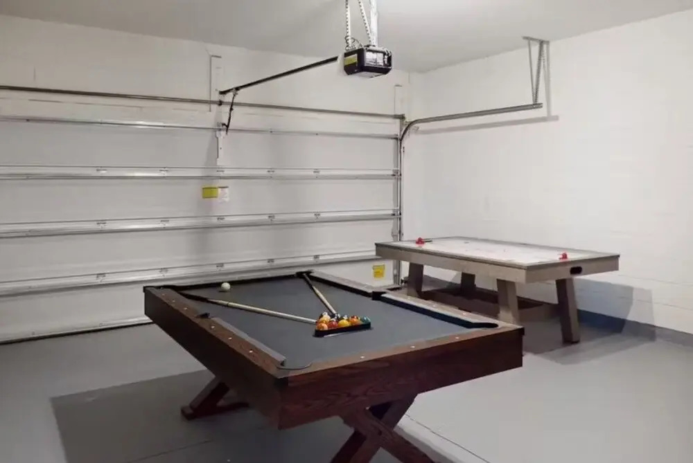 Beautiful 5 Bed Pool Home With Game Room 5 Bedroom Home by RedAwning