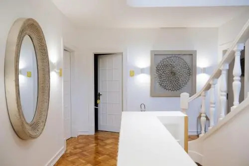 4U Lisbon Airport Suites