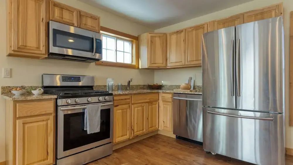 Mins to Hunter Mountain Sleeps 36 Pool, Spa, Games & Bar Cozy Peaks Lodge by Avantstay