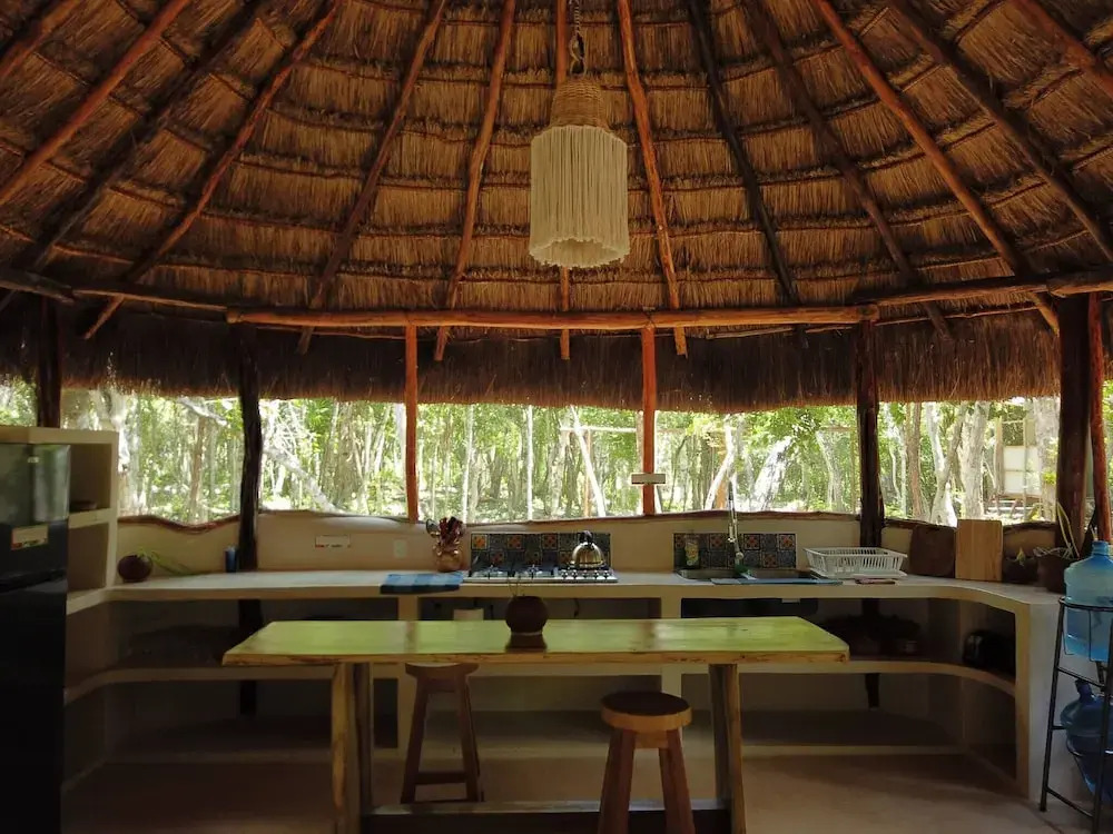 Room-unique Jungle Dome 2 Queen Beds