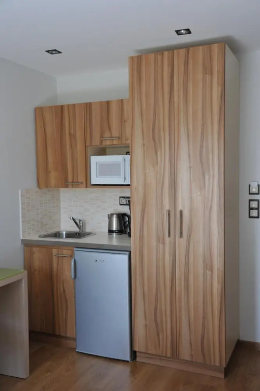 Elements Rooms & Apartments