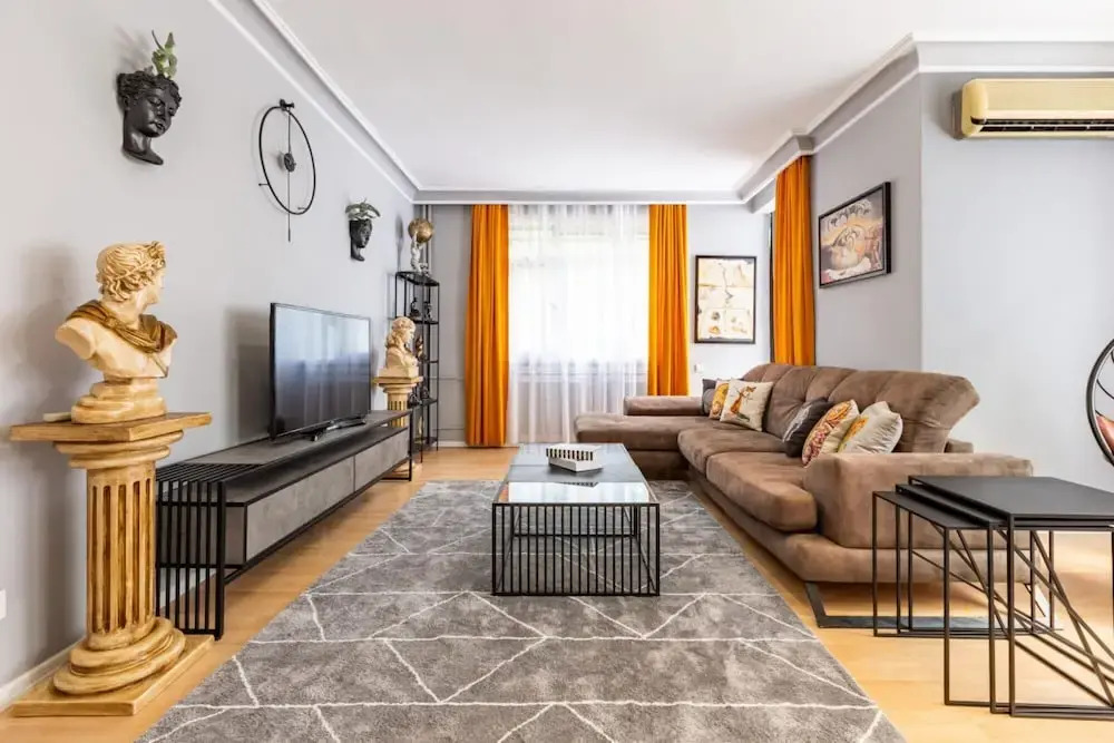 Spacious Apartment on Bagdat Street Kadikoy