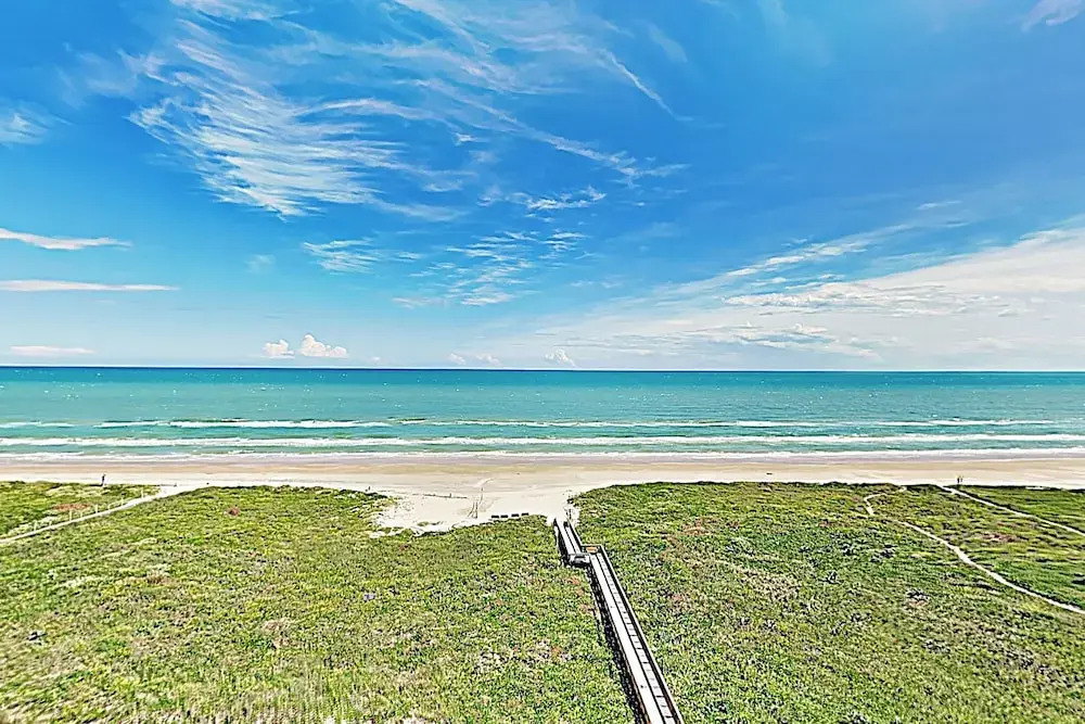 2BR w/ View & Resort Perks: Suntide III - Unit 907