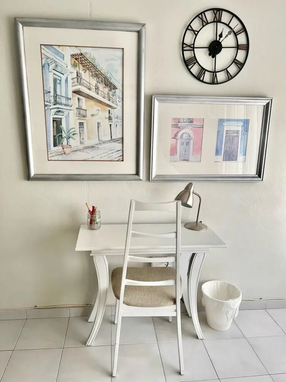 Clean Studio Condo With Free Parking Near T-mobile