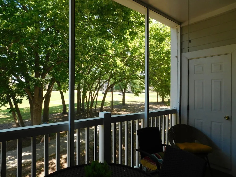 Wedgewood #523 2 Bedroom Condo by RedAwning