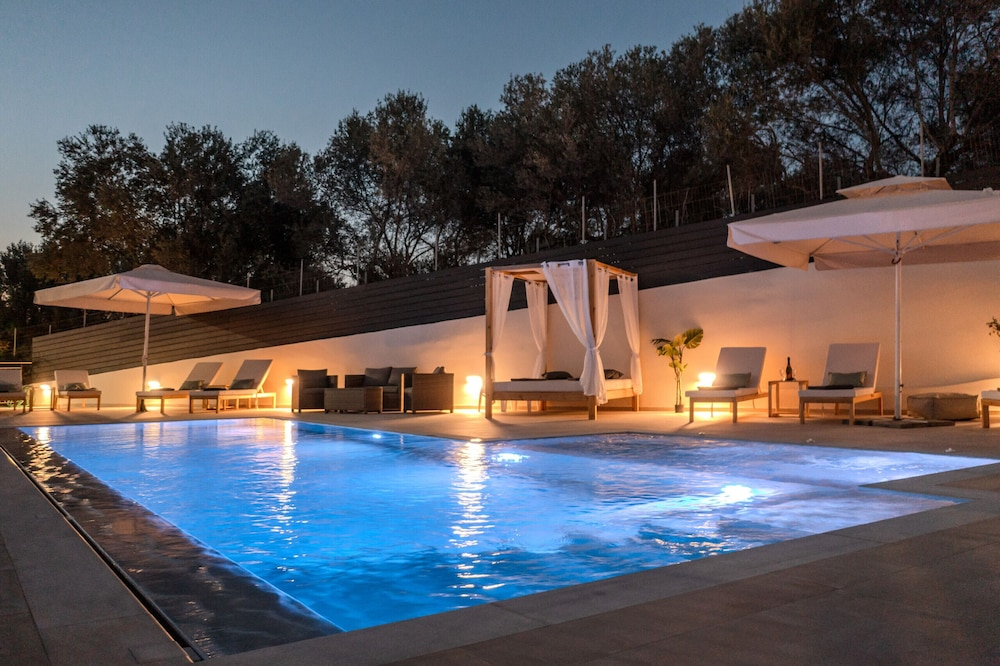 3As 3BD Villa, Heated Pool, Sauna & Gym
