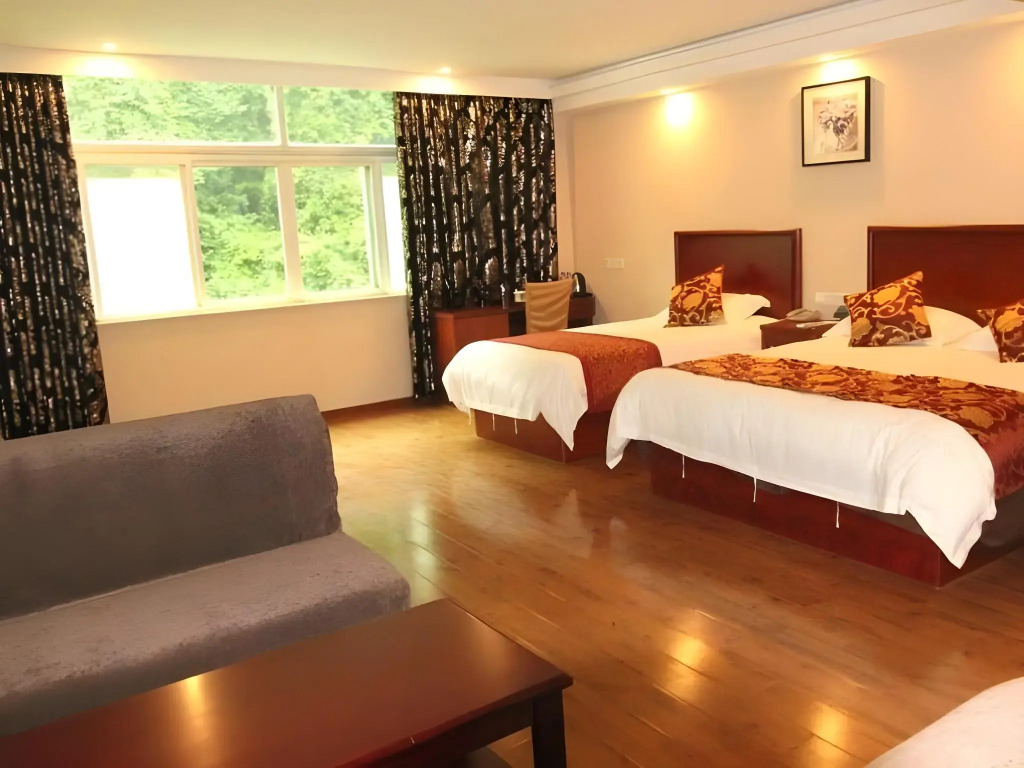 GreenTree Inn Huangshan TangKou Town Scenic Spot South Gate Transfer Center Hotel