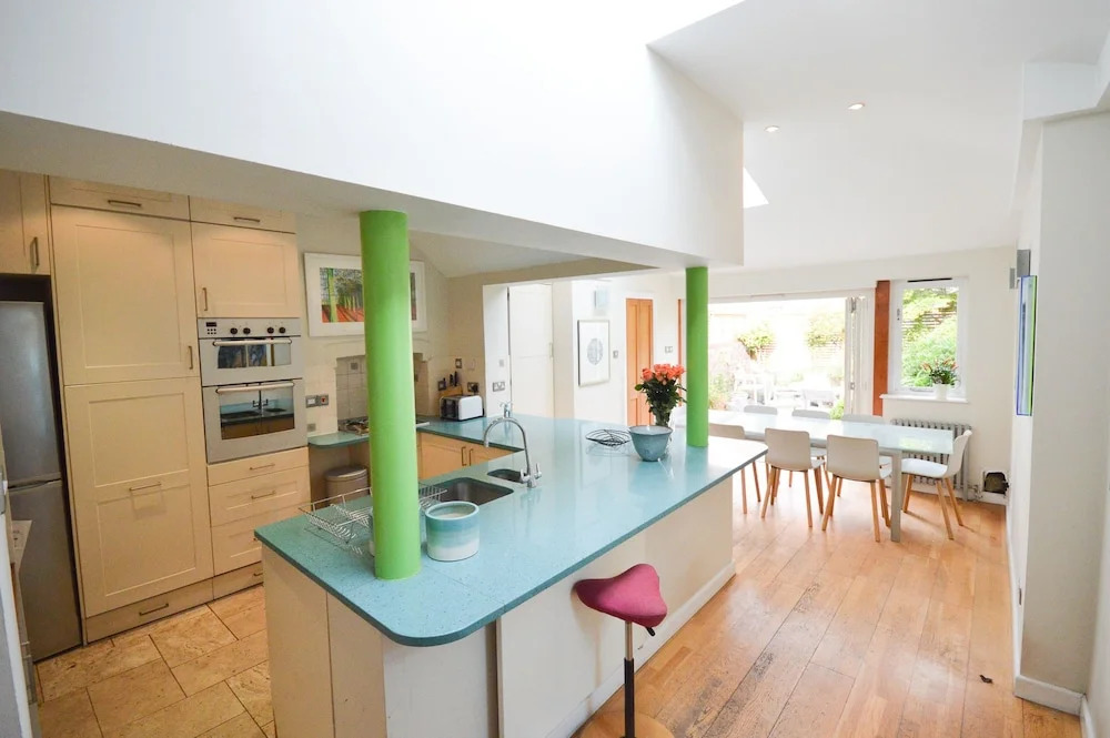 Stunning Victorian Home With Private Garden