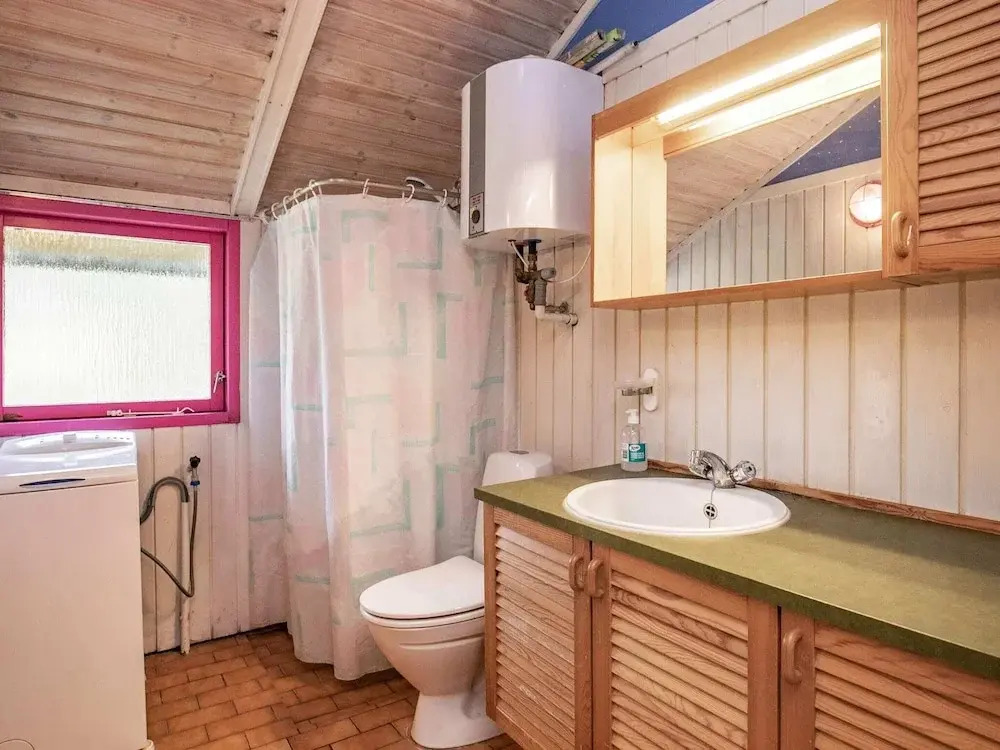 Lovely Holiday Home in Humble near Sea