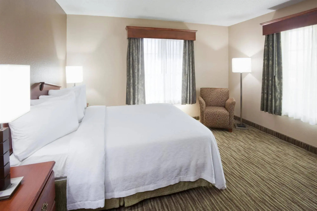 GrandStay Residential Suites Hotel - Eau Claire