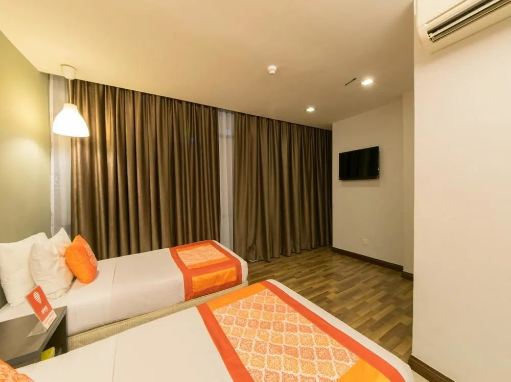 Oyo 125 K Hotel