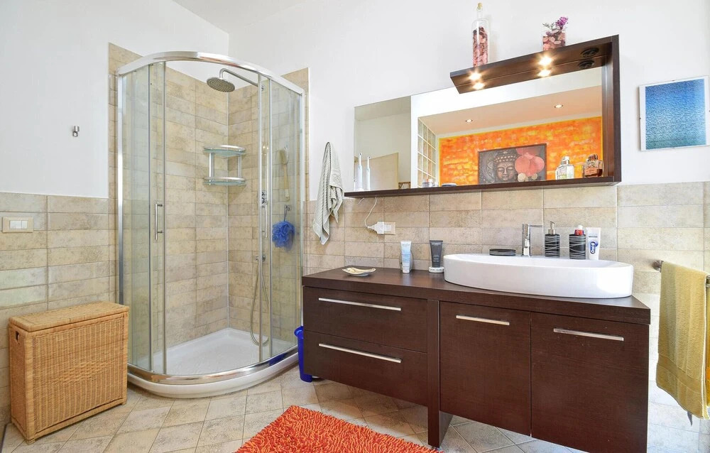 Beautiful Apartment in Genova Pra' With Wifi and 2 Bedrooms
