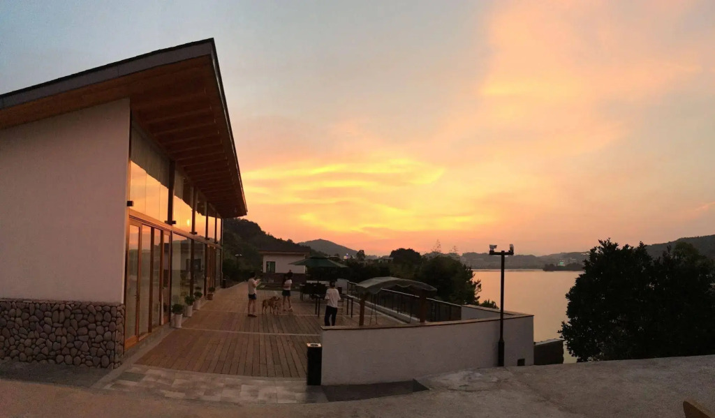 Fishman homestay