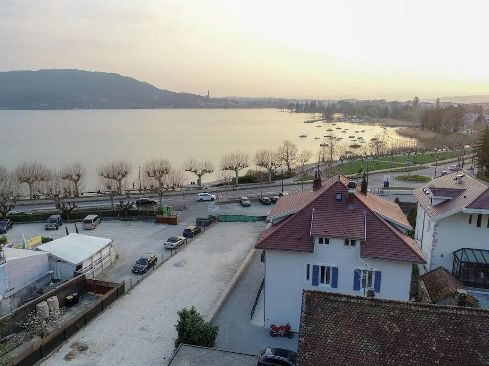 Le Bel Abri
