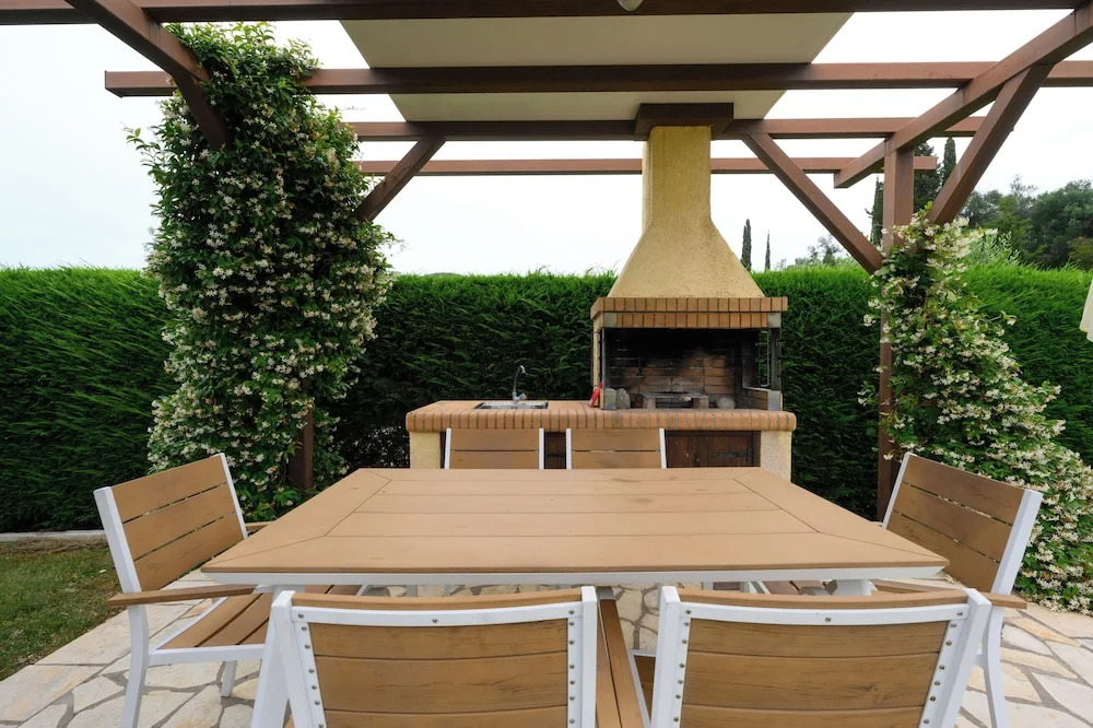 Mega Lithari Corfu Luxury Villas