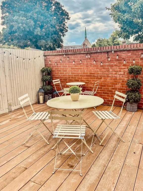 Stylish 3Bd Townhouse In Central Winchester