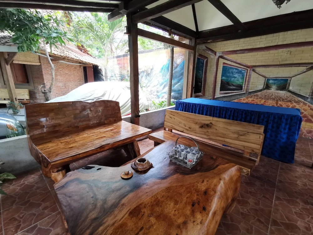 Bakungan Family Homestay by OYO Rooms