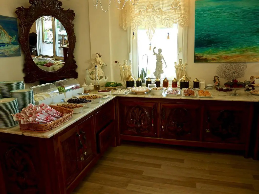 Cunda Esen Hotel
