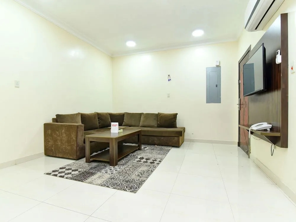 OYO 427 Nujoom Al Sharqia 2