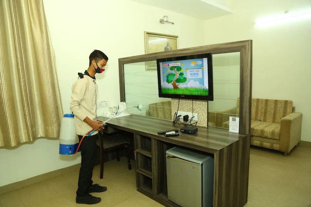 Hotel Kanishk