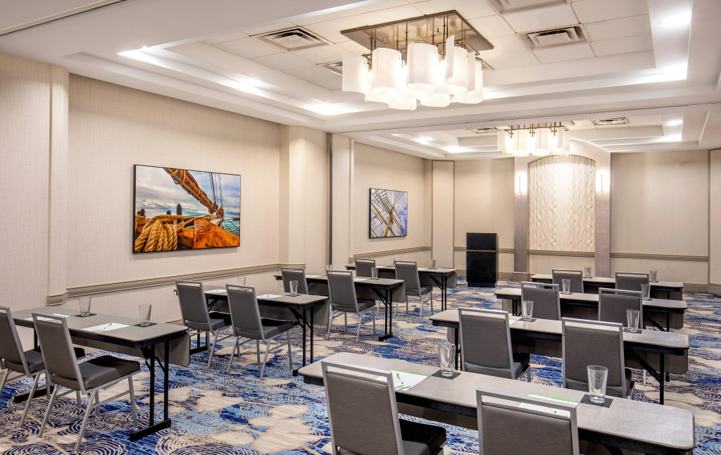 Holiday Inn Newport News - Hampton by IHG