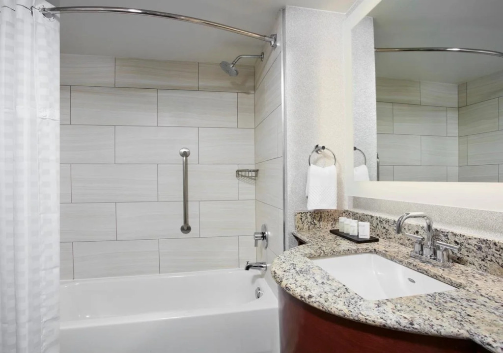 Embassy Suites by Hilton Orlando Airport