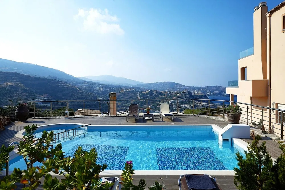 Sunny Dreams Villa With Pool Near Heraklion