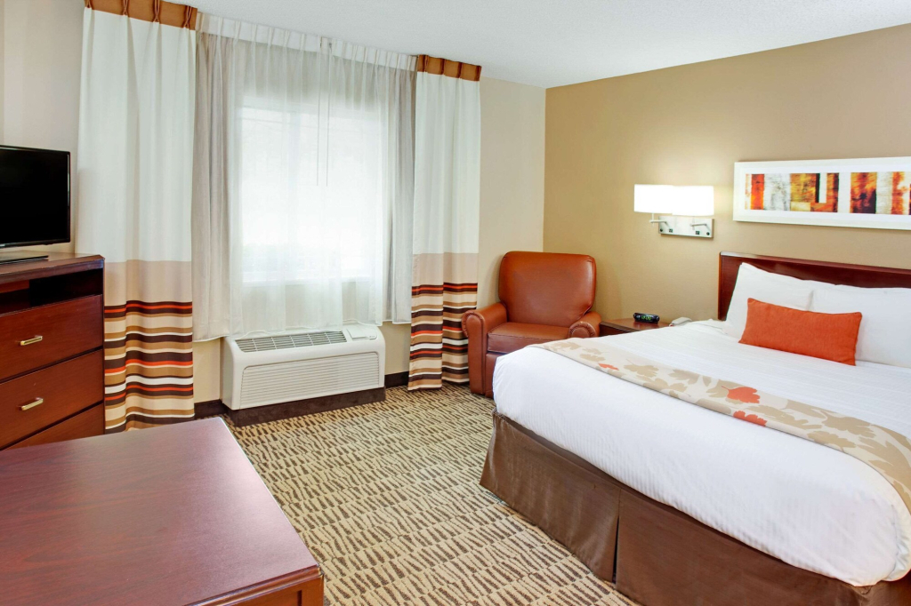 MainStay Suites Detroit Auburn Hills